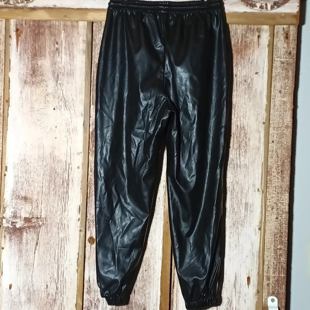 H&M Divided high rise elastic waist faux leather black jogger draw string size 8 - Picture 3 of 10